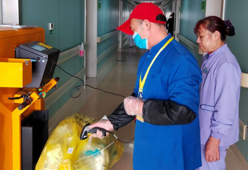 德慧美品物業(yè)開展醫(yī)廢交接工作展示